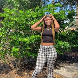 Meet your Posher, Iyana